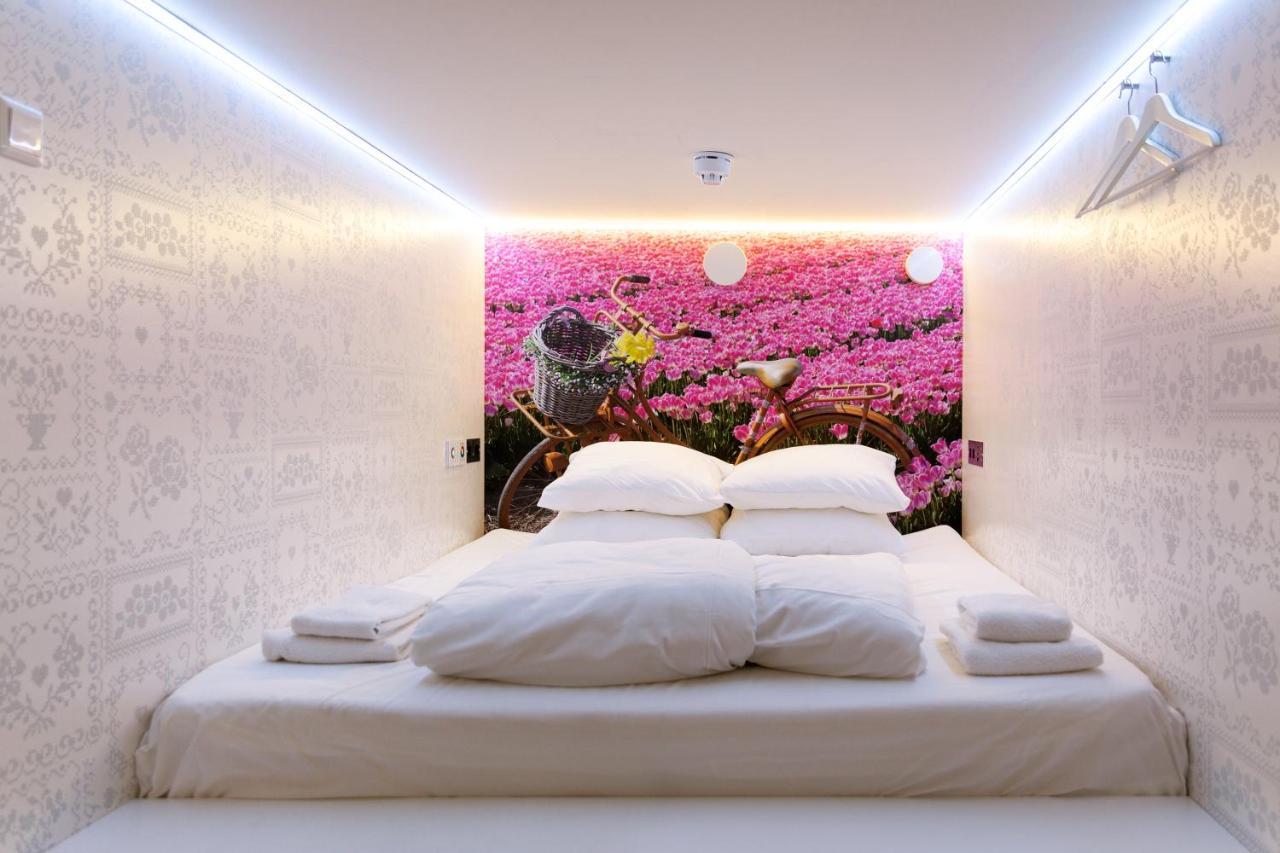 De Bedstee Boutique Capsules (Adults Only) Hotel Amsterdam Exterior photo